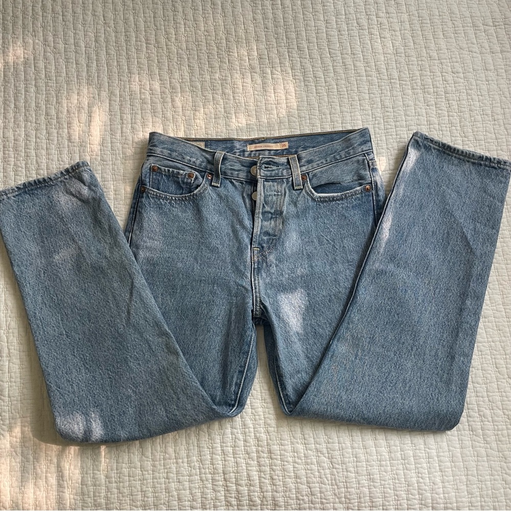 Levi’s Premium Wedgie Straight Jeans - Size 25 (W25 L26)